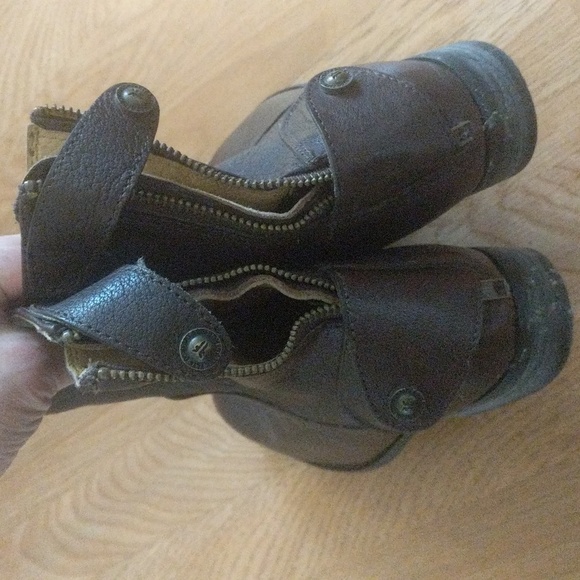 Women's Frye leather boots size 8.5 - Picture 3 of 4